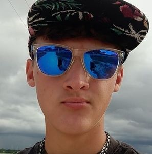 Meet your Posher, Cadman